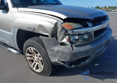 2002 Chevrolet Avalanche 1500 из США, поврежденный, VIN 3GNEK13T52G348989